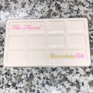 Too faced white chocolate chip palette